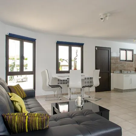 Apartment Colourful @lizard *